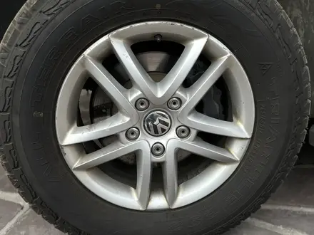 Volkswagen Touareg 2008 года за 6 000 000 тг. в Алматы – фото 18