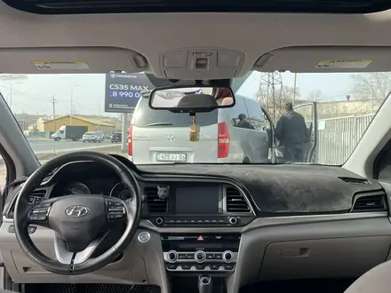 Hyundai Elantra 2020 года за 5 500 000 тг. в Атырау – фото 16