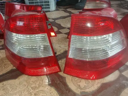 W163 ml320 задние стопы за 60 000 тг. в Шымкент