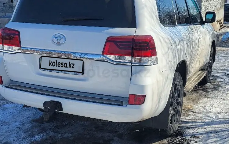 Toyota Land Cruiser 2008 годаfor15 700 000 тг. в Астана