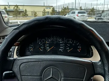 Mercedes-Benz E 230 1998 года за 2 100 000 тг. в Караганда – фото 15