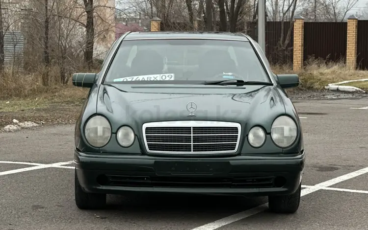 Mercedes-Benz E 230 1998 годаүшін2 100 000 тг. в Караганда