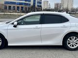 Toyota Camry 2021 года за 12 500 000 тг. в Актау – фото 3