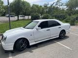 Mercedes-Benz E 200 1998 годаүшін1 200 000 тг. в Алматы