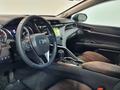 Toyota Camry 2018 года за 13 990 000 тг. в Алматы – фото 12