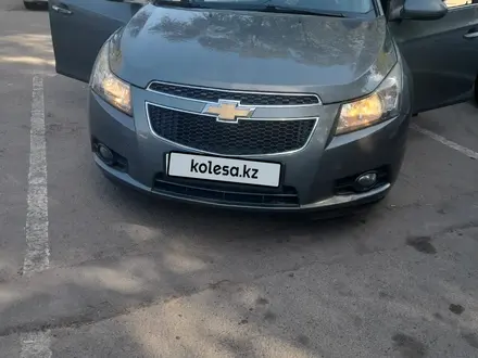 Chevrolet Cruze 2011 года за 3 600 000 тг. в Алматы – фото 5