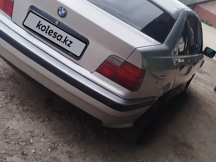 BMW 320 1993 года за 1 500 000 тг. в Алматы – фото 3