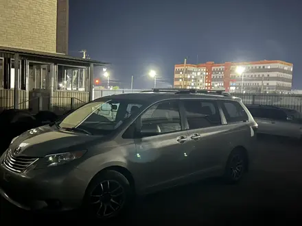 Toyota Sienna 2017 года за 9 000 000 тг. в Жезказган – фото 2