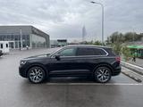 Volkswagen Touareg 2025 года за 38 100 000 тг. в Алматы – фото 2
