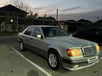 Mercedes-Benz E 230 1990 годаүшін1 620 000 тг. в Алматы