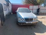 Mercedes-Benz E 200 2002 годаfor2 500 000 тг. в Аральск