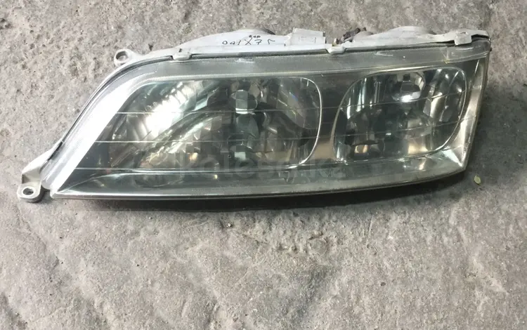 Фара Toyota Mark-2 100 левая сторона свежедоставлена из Японии за 15 000 тг. в Алматы