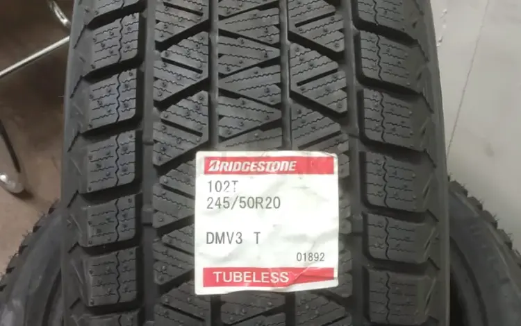 Зимние Bridgestone Blizzak DM-V3 245/50 R20 102T за 250 000 тг. в Астана