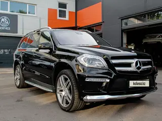 Mercedes-Benz GL 400