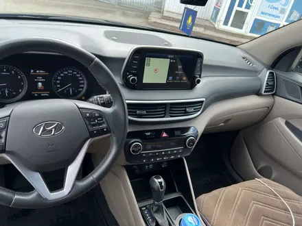 Hyundai Tucson 2020 года за 9 500 000 тг. в Уральск – фото 2