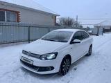 Volkswagen Polo 2014 года за 3 800 000 тг. в Уральск – фото 2