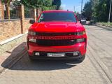 Chevrolet Silverado 2021 года за 30 700 000 тг. в Караганда – фото 2