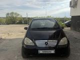 Mercedes-Benz A 190 2000 годаүшін2 650 000 тг. в Караганда – фото 2