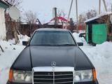 Mercedes-Benz E 260 1990 годаfor1 200 000 тг. в Усть-Каменогорск