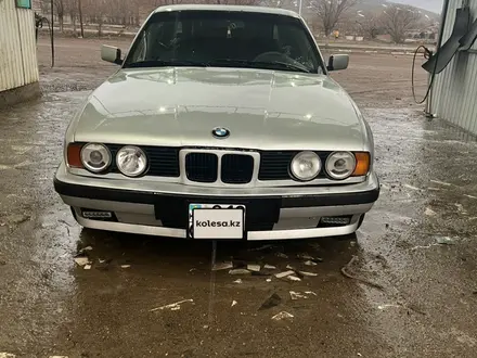 BMW 520 1991 года за 1 900 000 тг. в Караганда – фото 6