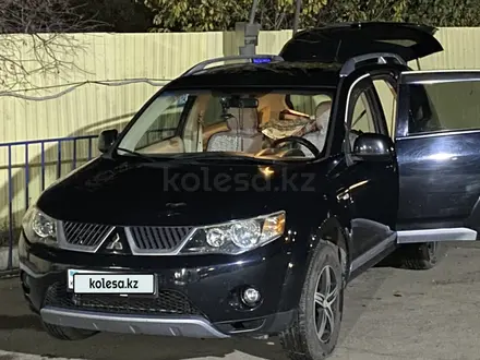 Mitsubishi Outlander 2008 года за 5 500 000 тг. в Караганда – фото 2