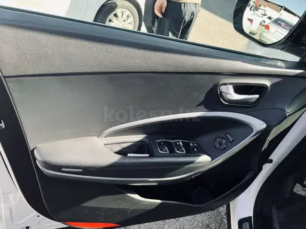 Hyundai Santa Fe 2013 года за 8 500 000 тг. в Алматы – фото 19