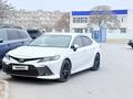 Toyota Camry 2023 года за 15 250 000 тг. в Актау – фото 27