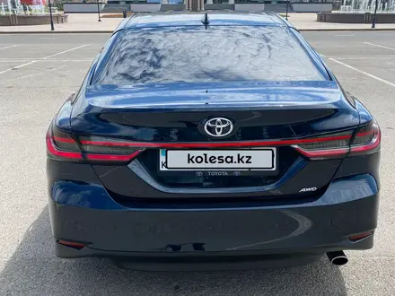 Toyota Camry 2021 года за 12 600 000 тг. в Алматы – фото 2