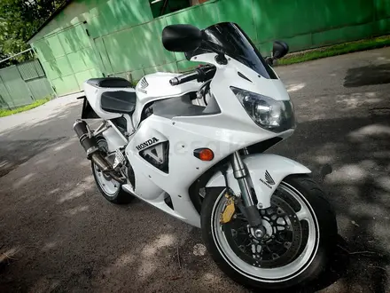 Honda  CBR 929RR Fireblade 2000 года за 2 100 000 тг. в Алматы