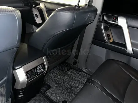 Toyota Land Cruiser Prado 2012 года за 17 900 000 тг. в Алматы – фото 16