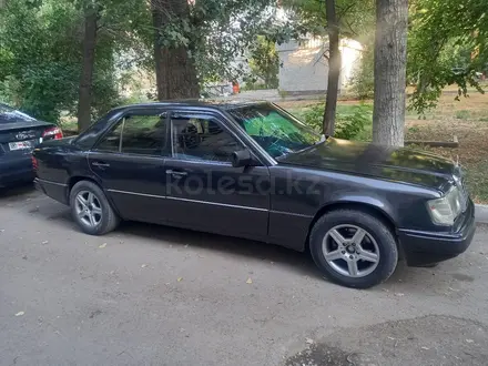 Mercedes-Benz E 230 1992 года за 1 500 000 тг. в Тараз – фото 4