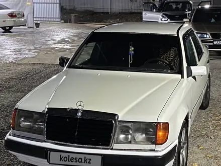 Mercedes-Benz E 220 1993 года за 1 100 000 тг. в Сарканд – фото 5