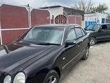 Mercedes-Benz E 230 1997 годаүшін1 350 000 тг. в Семей – фото 3