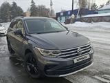 Volkswagen Tiguan 2021 года за 13 000 000 тг. в Алматы – фото 2