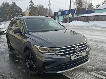 Volkswagen Tiguan 2021 года за 13 000 000 тг. в Алматы – фото 2