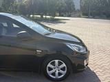 Hyundai Solaris 2012 года за 4 400 000 тг. в Караганда – фото 2