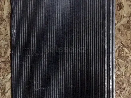 Радиатор кондиционера на Mercedes 220-й кузов за 15 000 тг. в Караганда