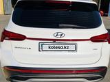 Hyundai Santa Fe 2023 годаүшін19 000 000 тг. в Атырау – фото 4