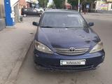 Toyota Camry 2002 года за 3 700 000 тг. в Семей – фото 2