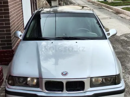 BMW 325 1994 года за 2 400 000 тг. в Алматы – фото 4