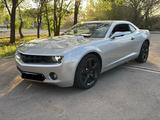 Chevrolet Camaro 2010 годаүшін6 000 000 тг. в Астана – фото 4