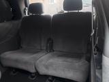 Kia Carnival 2005 года за 3 200 000 тг. в Шымкент – фото 4