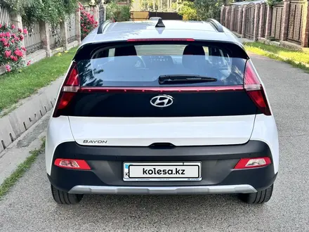 Hyundai Bayon 2024 года за 7 850 000 тг. в Алматы – фото 4