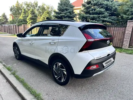 Hyundai Bayon 2024 года за 7 850 000 тг. в Алматы – фото 5