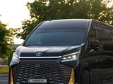 Toyota Hiace 2022 годаүшін75 000 000 тг. в Актау