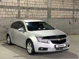 Chevrolet Cruze 2012 года за 2 700 000 тг. в Актау – фото 2