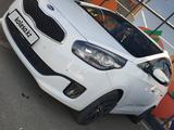 Kia Carens 2014 годаfor7 100 000 тг. в Астана – фото 2