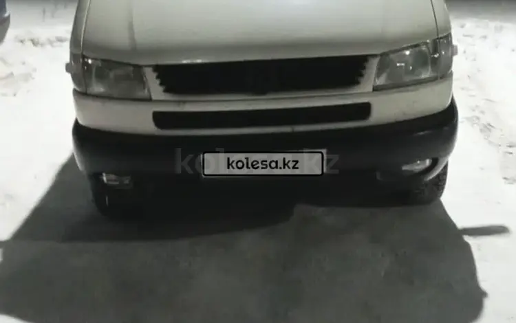 Volkswagen Transporter 2003 года за 4 200 000 тг. в Караганда