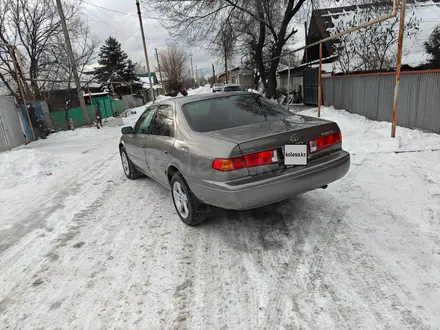 Toyota Camry 2000 года за 3 720 000 тг. в Алматы – фото 3