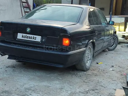 BMW 520 1994 года за 1 200 000 тг. в Алматы – фото 2